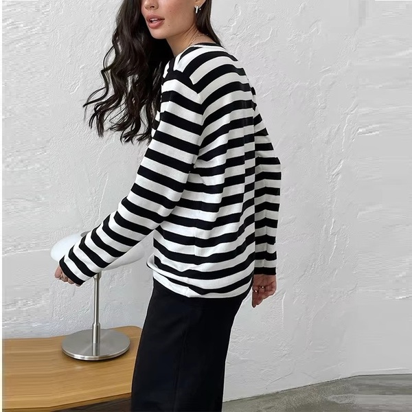 Womens Striped Pullover Knit 